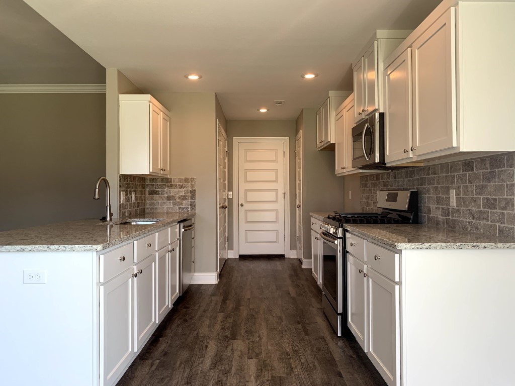 Saddle Brook - Residential Lease