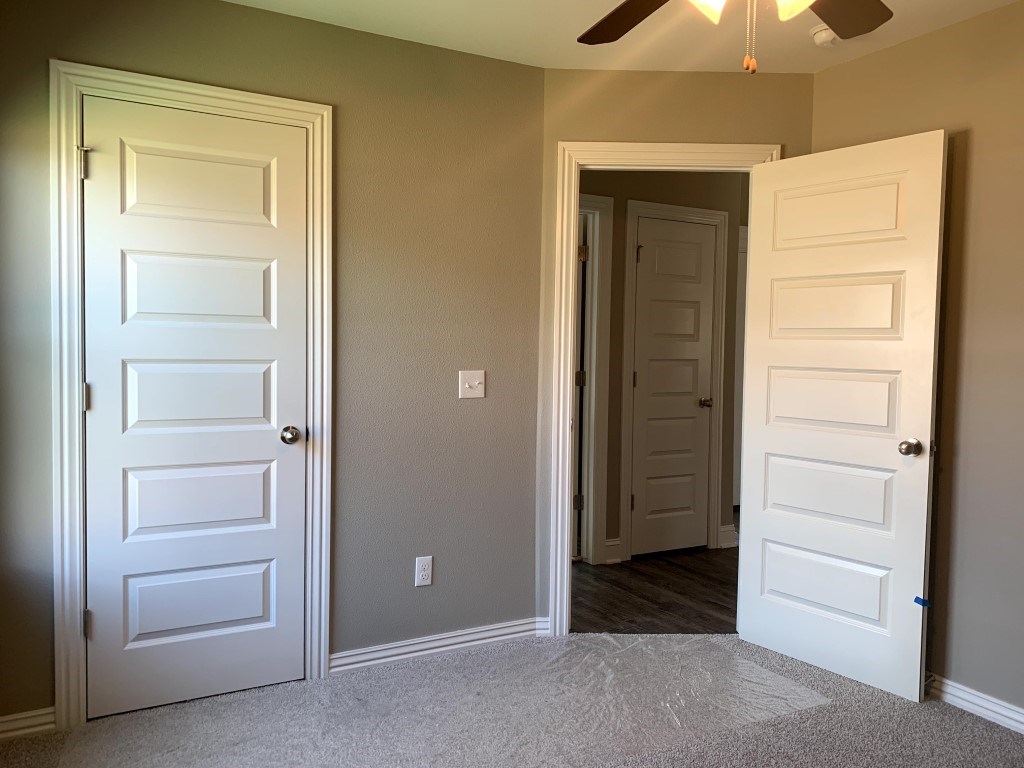 Saddle Brook - Residential Lease