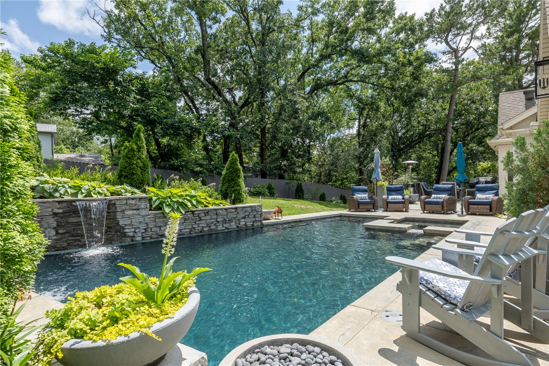 Mission Hills - Residential