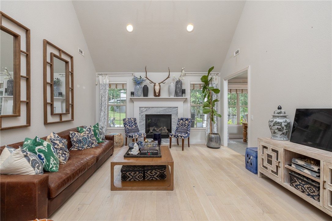 Mission Hills - Residential