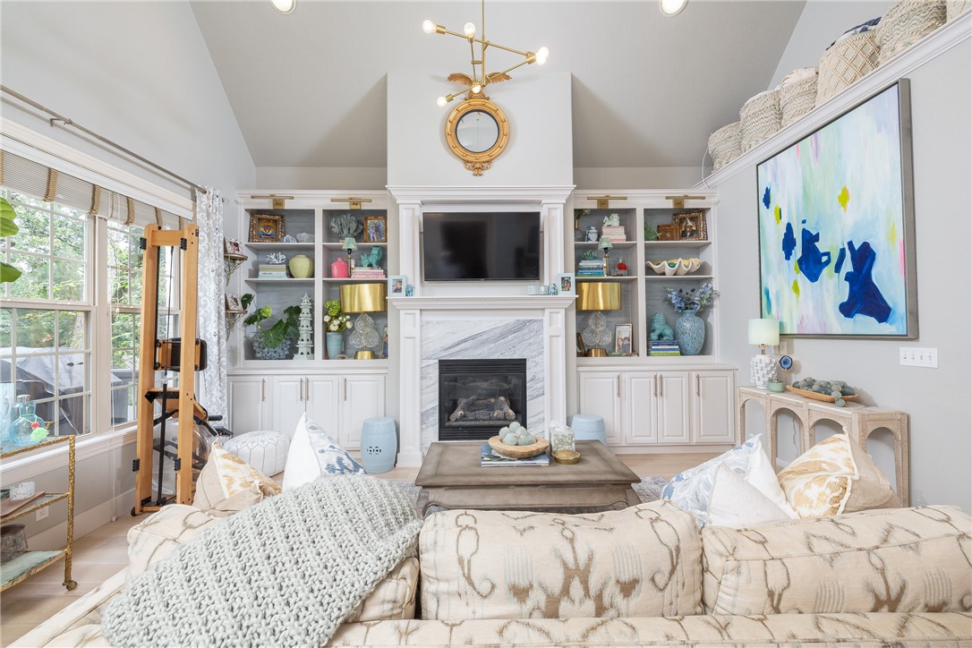 Mission Hills - Residential
