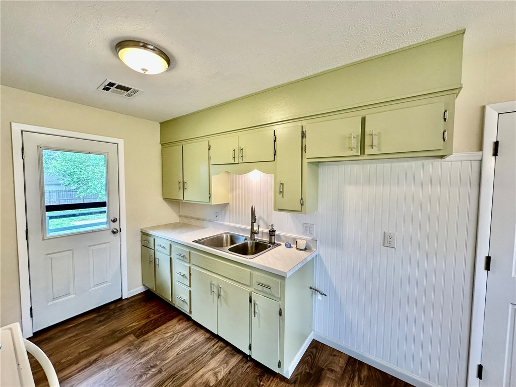Royal Heights Add Bentonville - Residential Lease