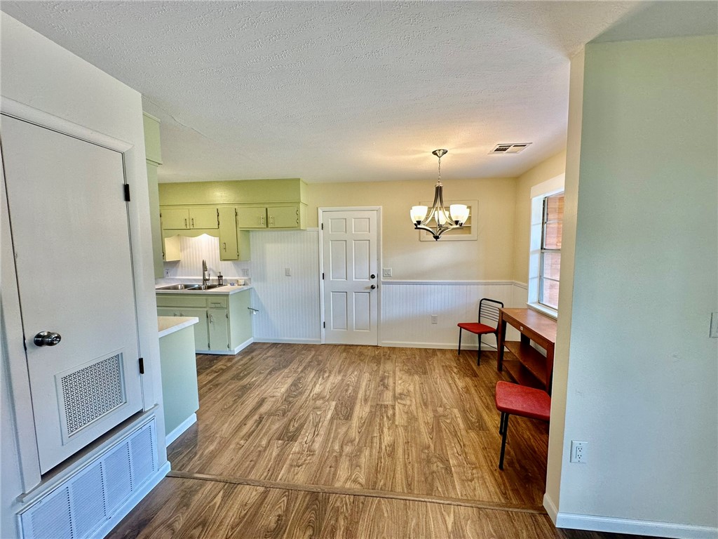 Royal Heights Add Bentonville - Residential Lease
