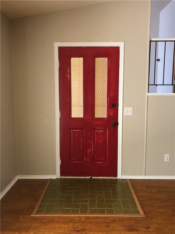 Townhouse Tct 3 A/K/A Drake Court Bvv - Residential