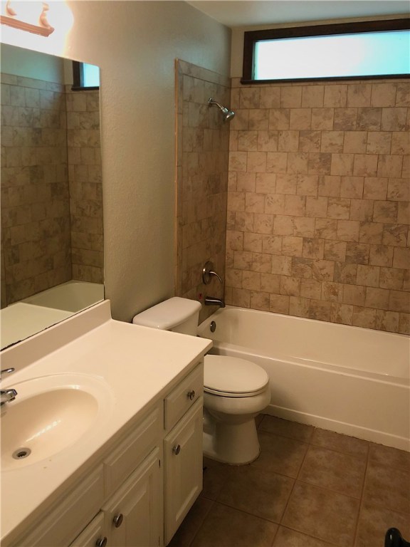 Townhouse Tct 3 A/K/A Drake Court Bvv - Residential