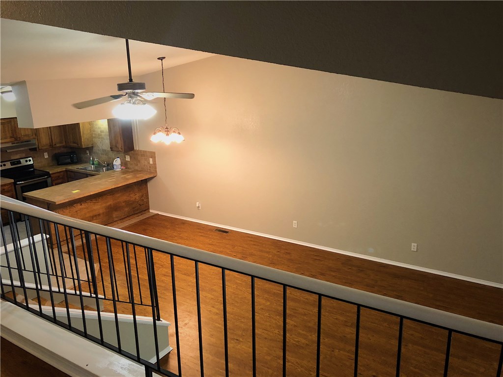 Townhouse Tct 3 A/K/A Drake Court Bvv - Residential