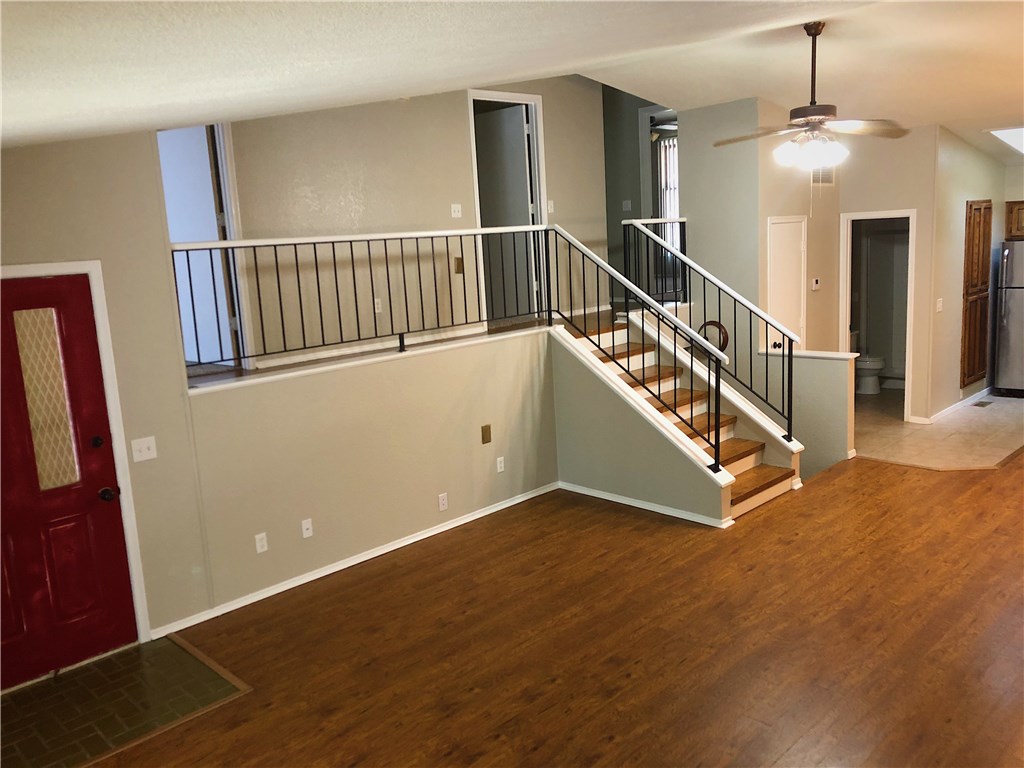 Townhouse Tct 3 A/K/A Drake Court Bvv - Residential
