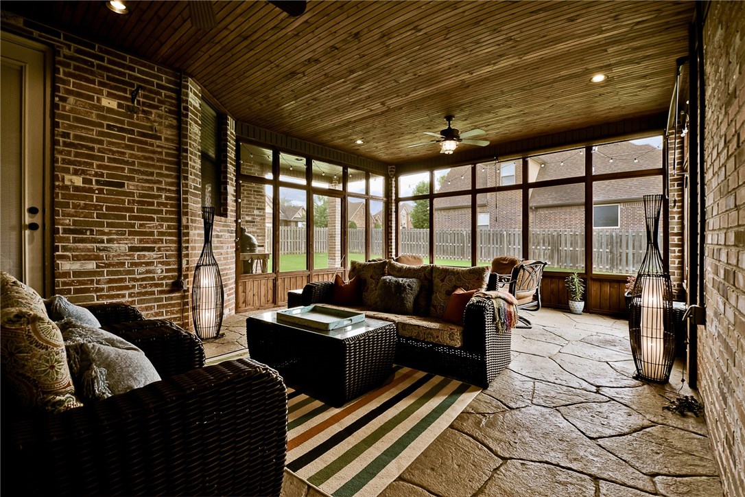 Shadow Valley PUD Ph Vii Rogers - Residential