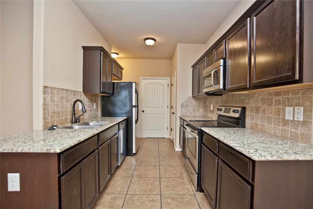 Copper Oaks Centerton - Residential Lease