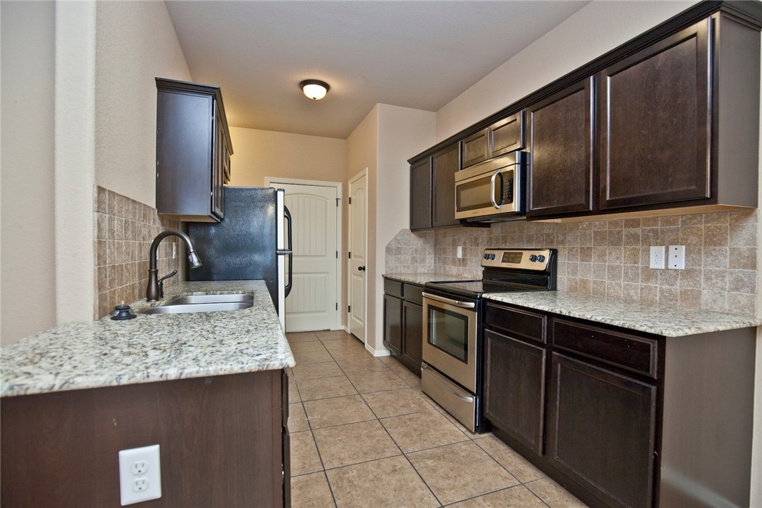 Copper Oaks Centerton - Residential Lease