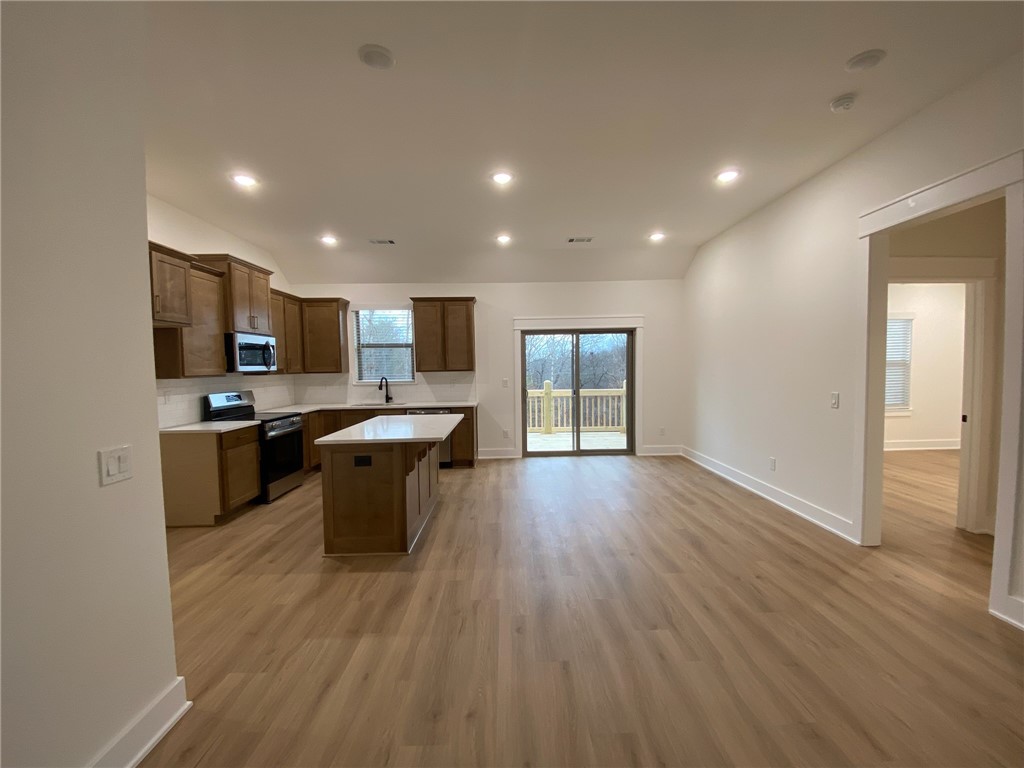 Ardwell Sub Bvv - Residential Lease