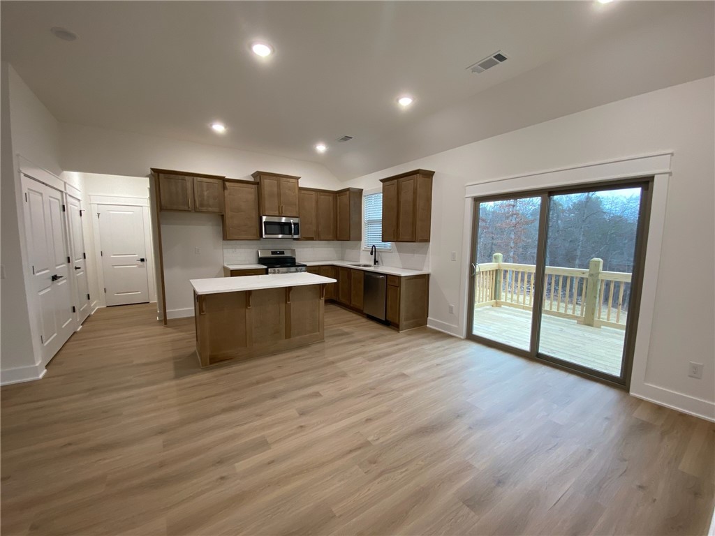 Ardwell Sub Bvv - Residential Lease