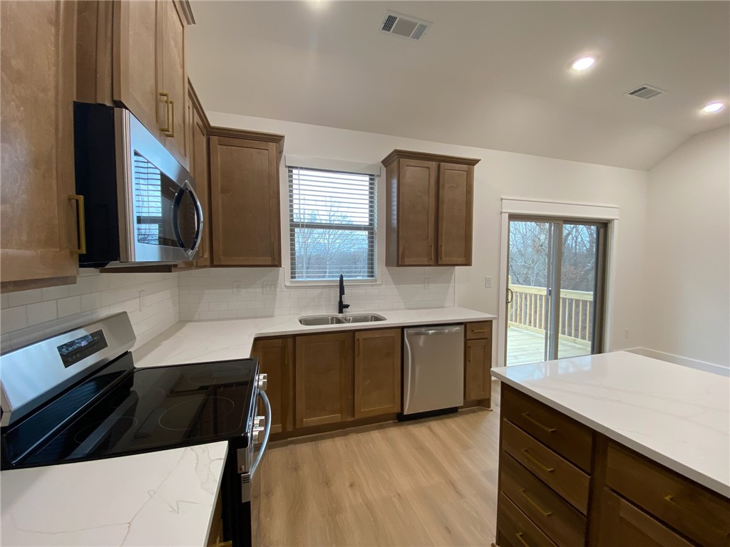 Ardwell Sub Bvv - Residential Lease