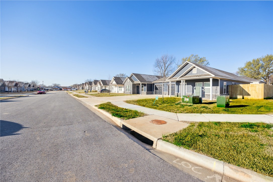 Valley Oaks-CENTERTON - Residential Lease