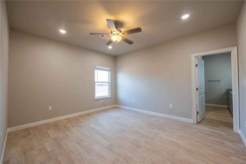 Valley Oaks-CENTERTON - Residential Lease