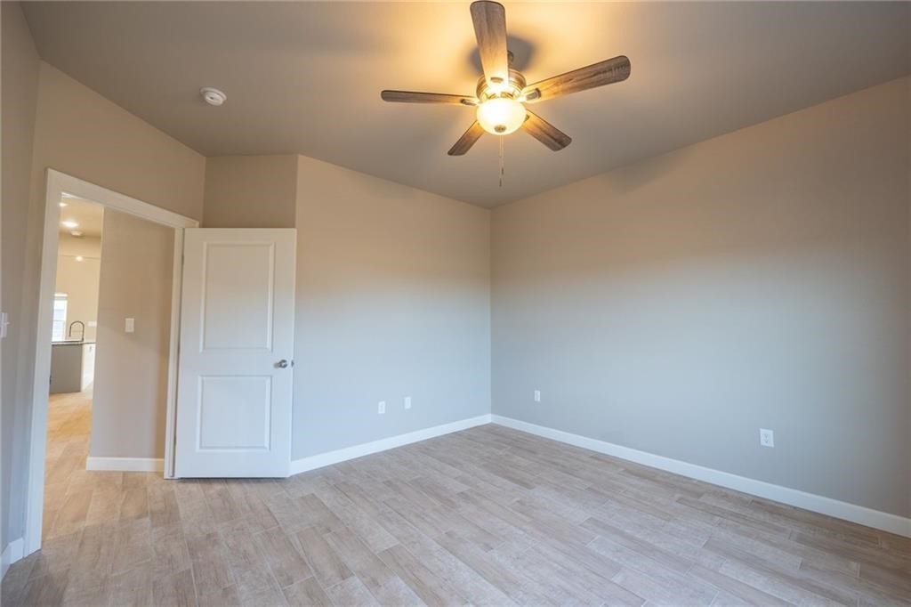 Valley Oaks-CENTERTON - Residential Lease