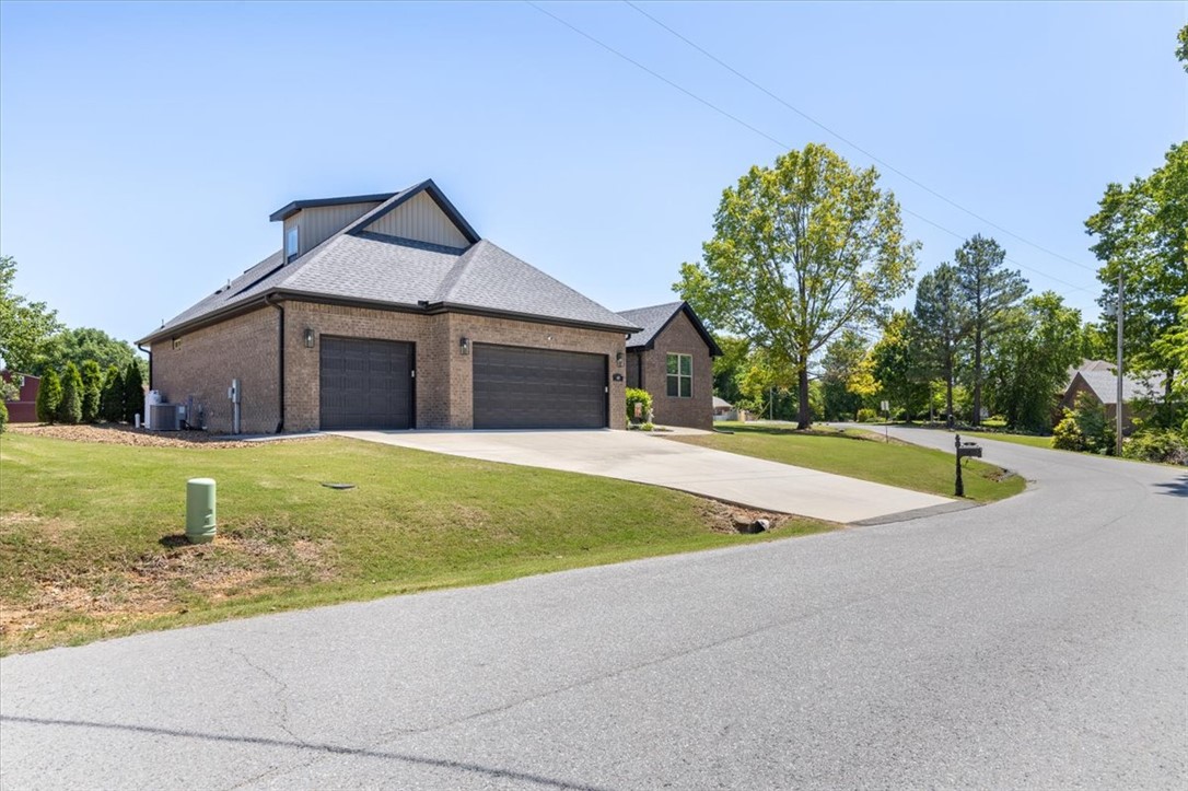 Dogwood Hills Sub Bvv - Residential