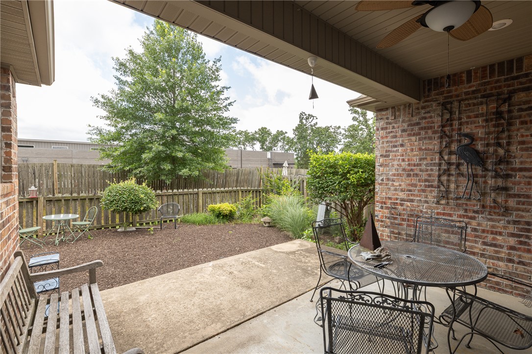 BELLAFONT GARDENS - Residential
