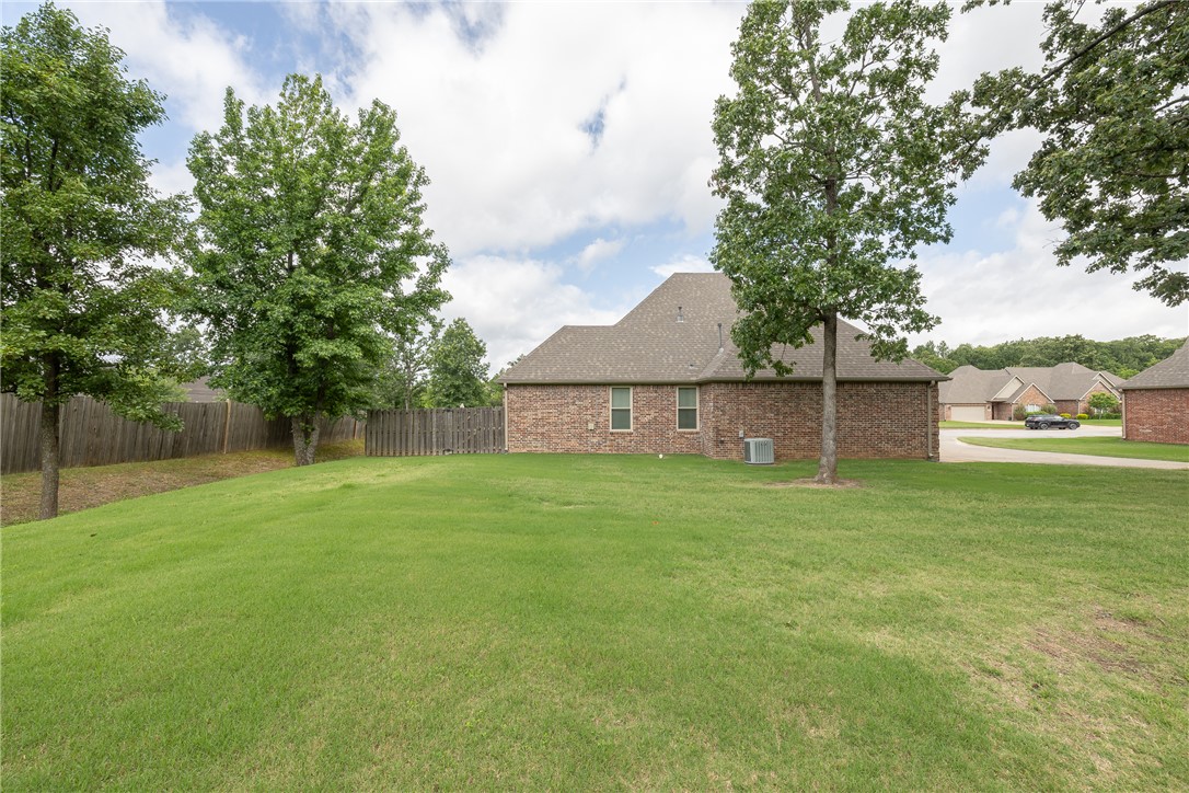 BELLAFONT GARDENS - Residential