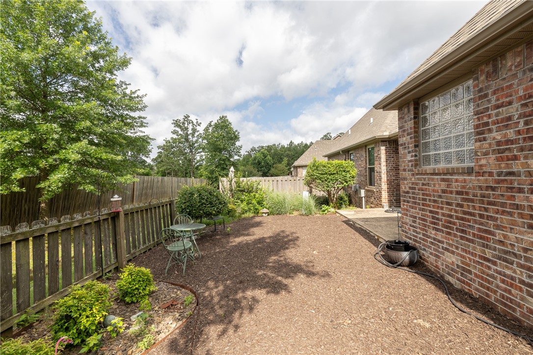 BELLAFONT GARDENS - Residential