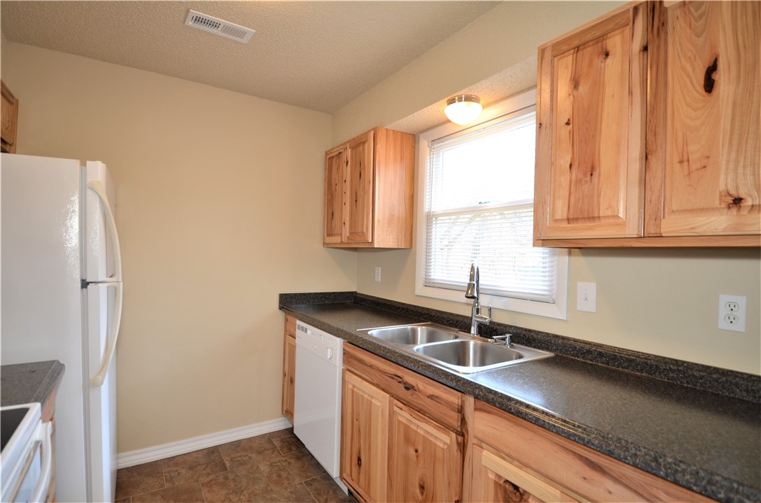 Townhouse Tct 3 A/K/A Drake Court Bvv - Residential Lease