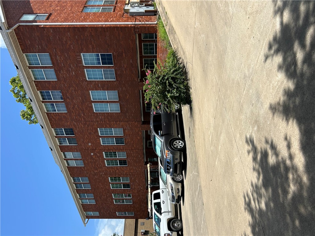 Perimeter Plaza Add - Commercial Lease