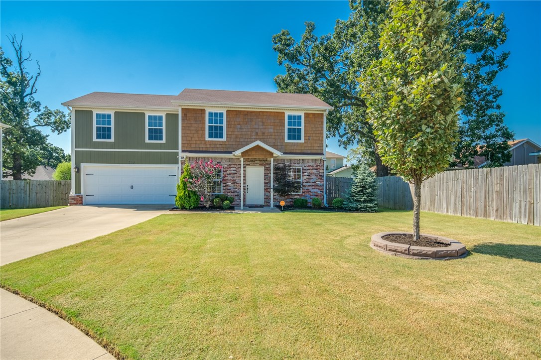 Beautiful 2 story home on a quiet cul-de-sac. Large front yard. Living room has tall ceiling, recessed lighting, wood floors, half bath, deep coat closet, and is open to the kitchen. Kitchen has granite counters, large walk-in pantry, tiled backsplash, stainless steel appliances, and eat-in space. Plantation shutters. All bedrooms upstairs. Spacious master bedroom has his & her closets, walk-in shower and dual vanity. Laundry room upstairs. Landing area upstairs great for play area or additional living space. Sit out and enjoy the screened-in deck. Large privacy-fenced backyard. Come see this charming home! Won't last long!