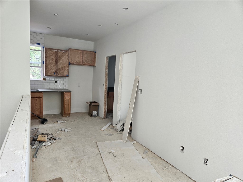 Hendrix Add - Residential Lease