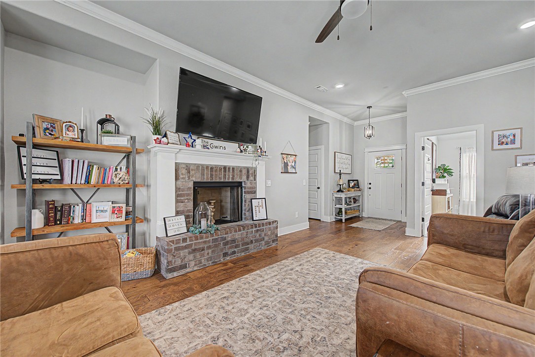 Hickory Meadows Sub Ph 1 - Residential