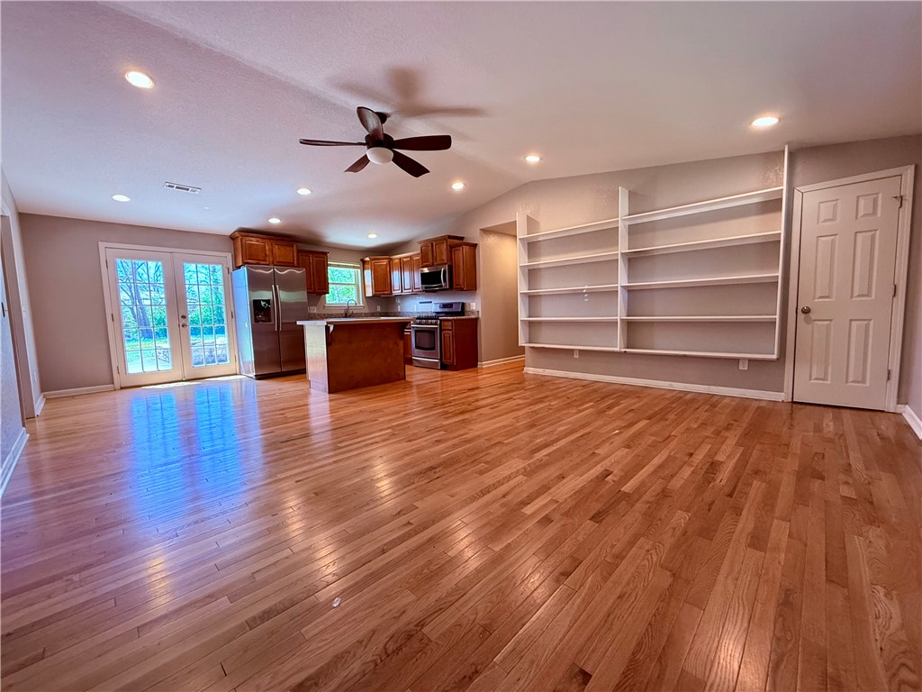 Banks - Residential Lease