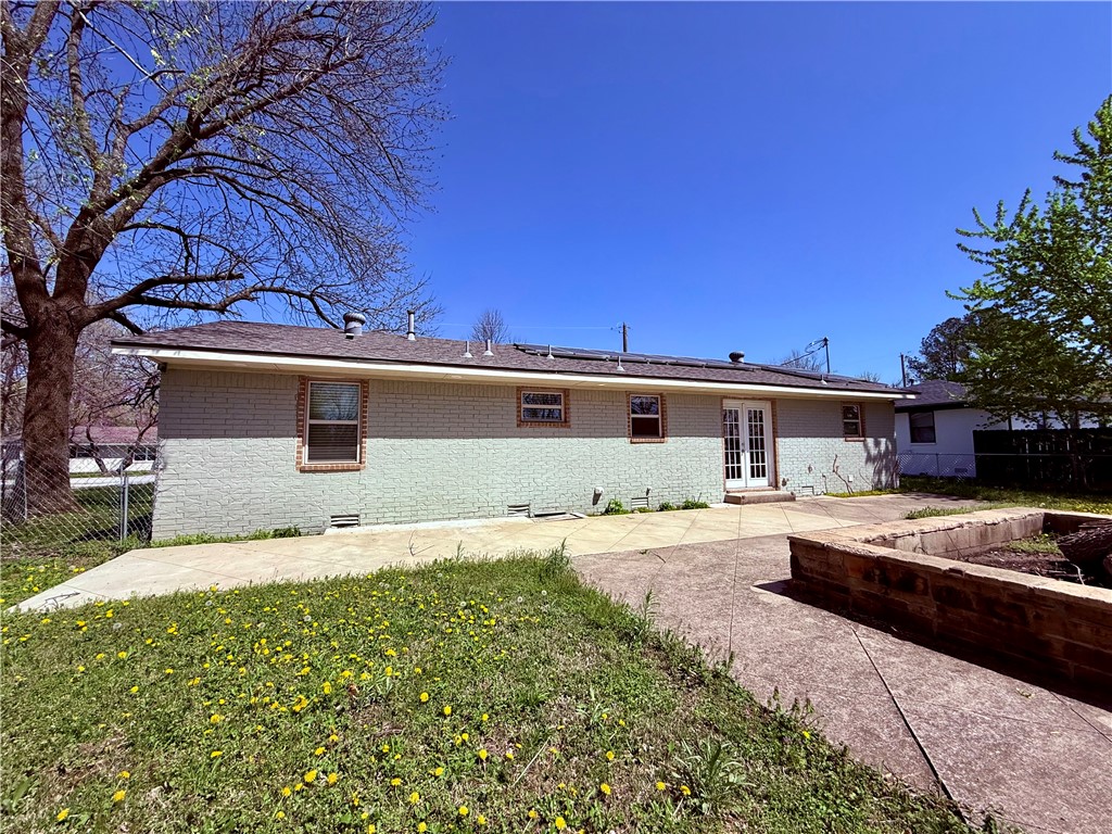 Banks - Residential Lease