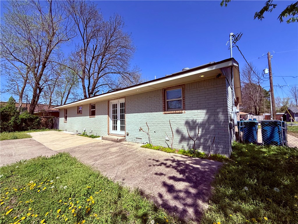 Banks - Residential Lease