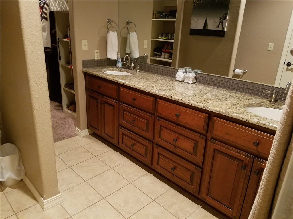 Country Club Estates - Residential