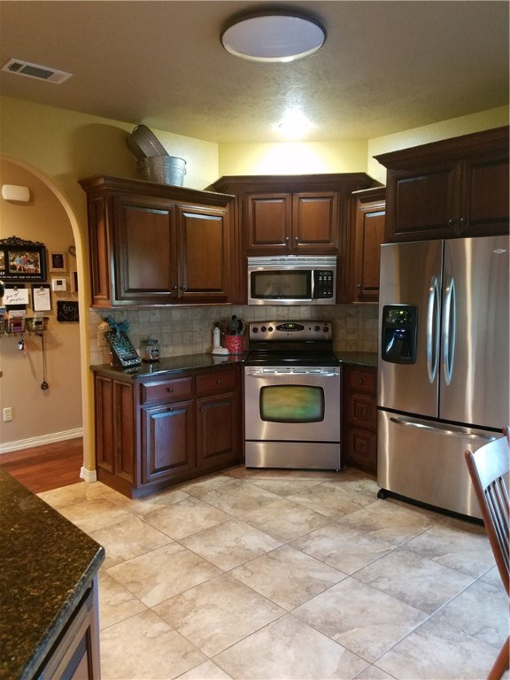 Country Club Estates - Residential
