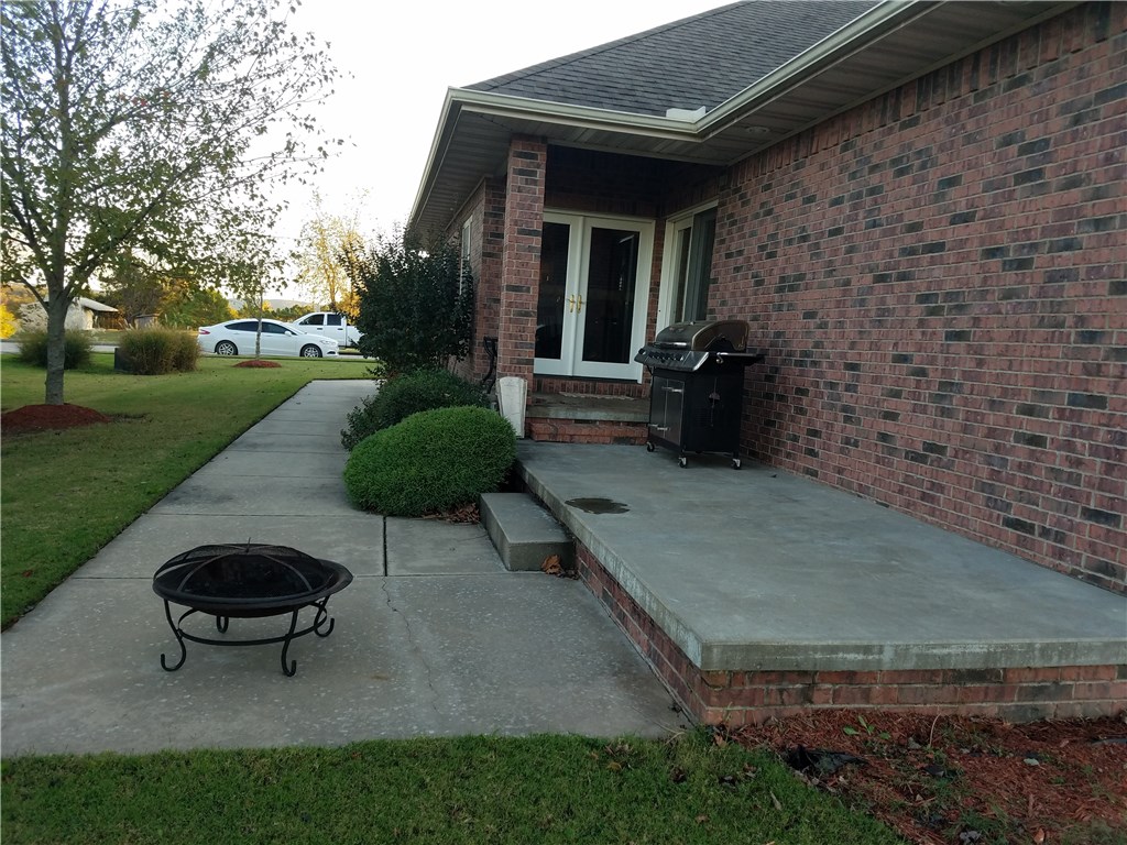 Country Club Estates - Residential