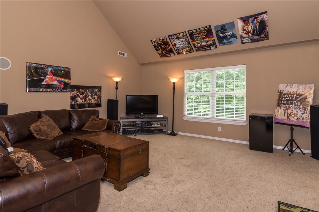 Woods Creek - Residential