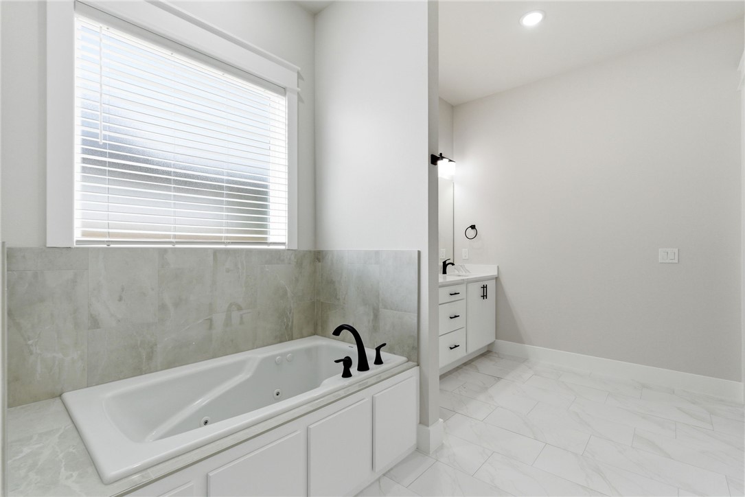 Silver Leaf Estates Ph II Centerton - Residential