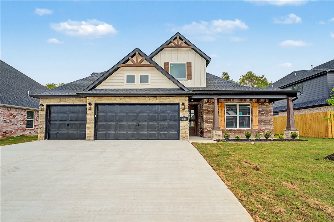 Welcome to The Kale Plan in Diamond Estates. Located right around the corner to Bentonville West High School, Centerton Gamble Elementary, and Centerton Little League. This 4 bedroom 3.5 bath home has quality craftsmanship throughout featuring engineered wood flooring, wood beams, covered porches with gas fireplaces, quartz countertops, and custom cabinetry. Blinds, gutters, and fence included in the price. Community pool, basketball court, and playground are in this community. Builder is offering $2500 towards buyers closing costs for a very limited time and our preferred lender is offering $2500 in lender credits. Get in touch today to schedule your private showing. This one is move in ready!