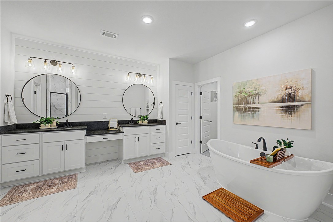 Diamond Estates Ph V Centerton - Residential