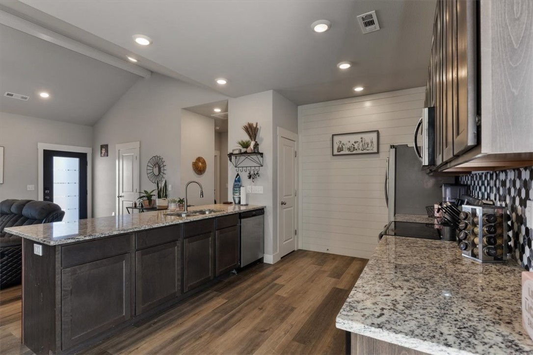 Lockhart Sub Bvv - Residential