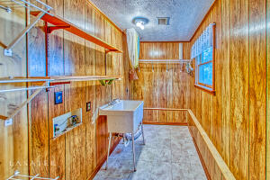 Lake BS ES - Residential
