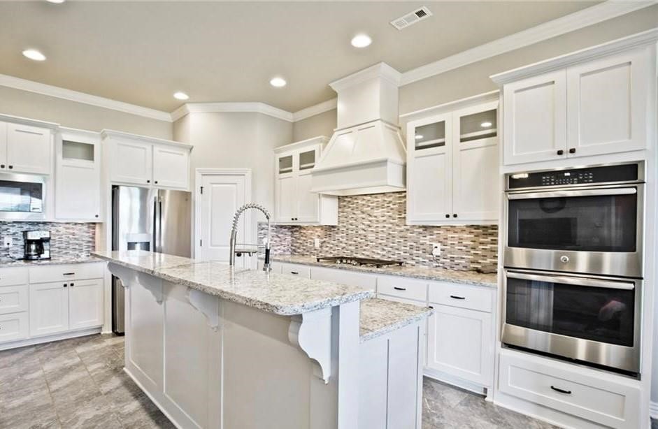 Grand Pointe Sub Rogers - Residential Lease