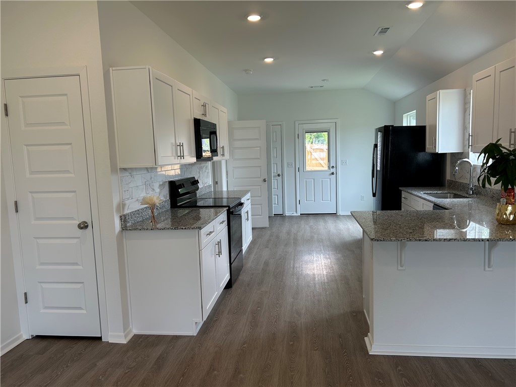 Riverside Village Sub Ph 11 - Residential Lease