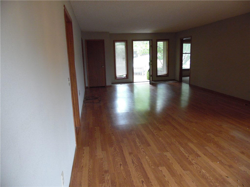 Shakespeare Court - Residential Lease