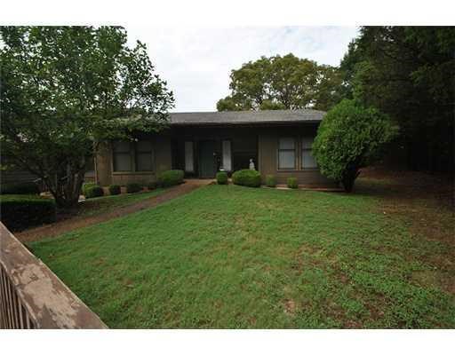 Shakespeare Court - Residential Lease