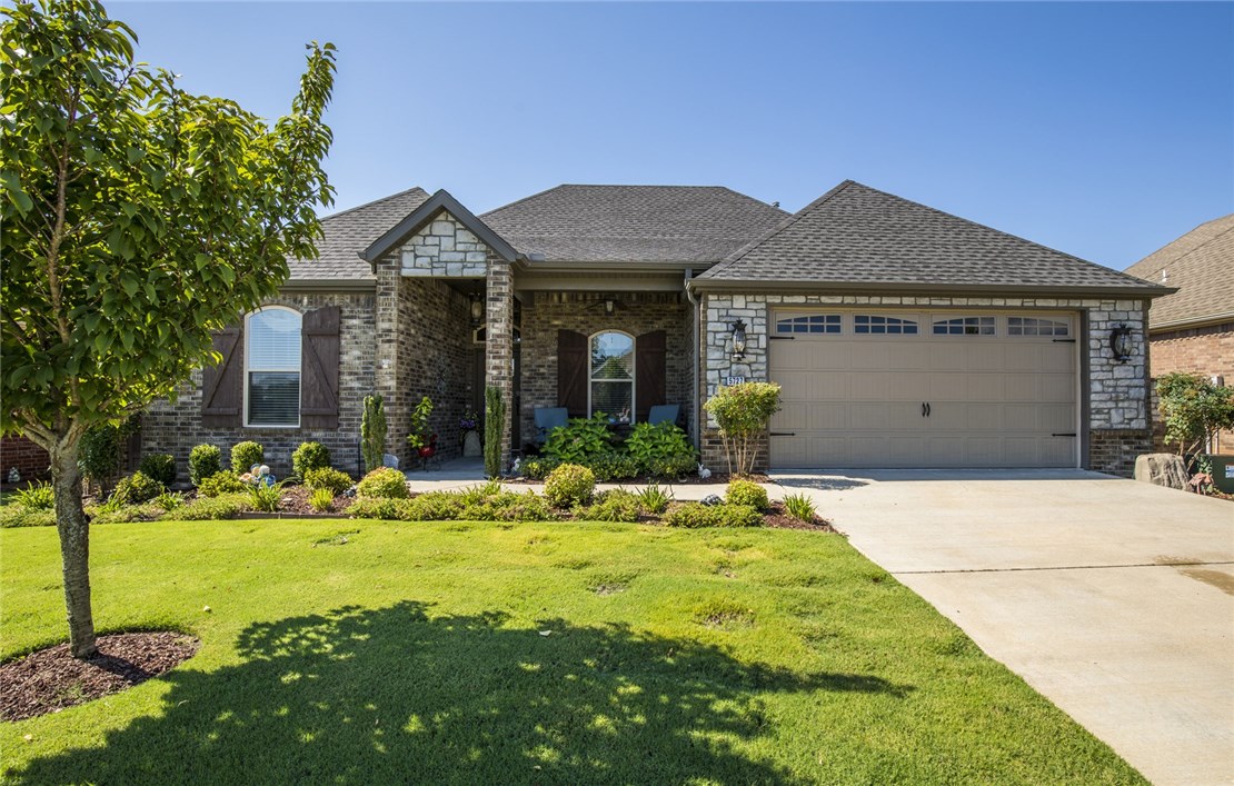 Home is wheelchair accessible! Features hardwood floors, gas fireplace, granite countertops in the kitchen and bathroom, and hand crafted cherry stained cabinets. Complete lawn and garden maintenance. Subdivision features community garden! Vicenza Village is a premier retirement community for those ages 55 or older looking for a perfect place to live.