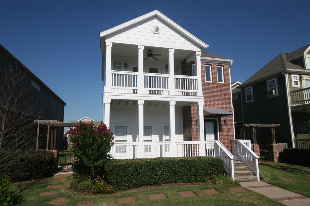 Appealing 3 bedroom, 2.5 bath row house in west Fayetteville. This home 1963 sgft home has lots of space with 3 large bedrooms upstairs, large master bath and jack and jill bath upstairs, living room with fireplace, kitchen with granite counter tops, new carpet, freshly painted and outdoor living areas. Located on the UofA bus route, this property is a great investment or a perfect alternative to campus housing for your student and a couple of friends. It is a MUST see.
