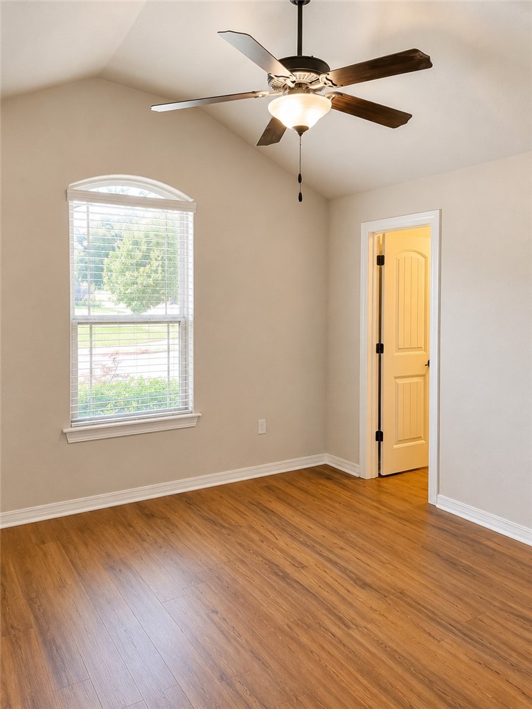 Garrett Road Sub Rogers - Residential Lease