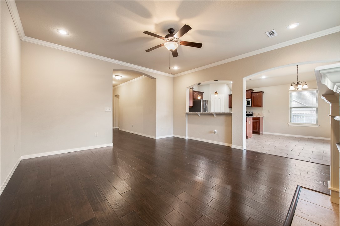 Garrett Road Sub Rogers - Residential Lease