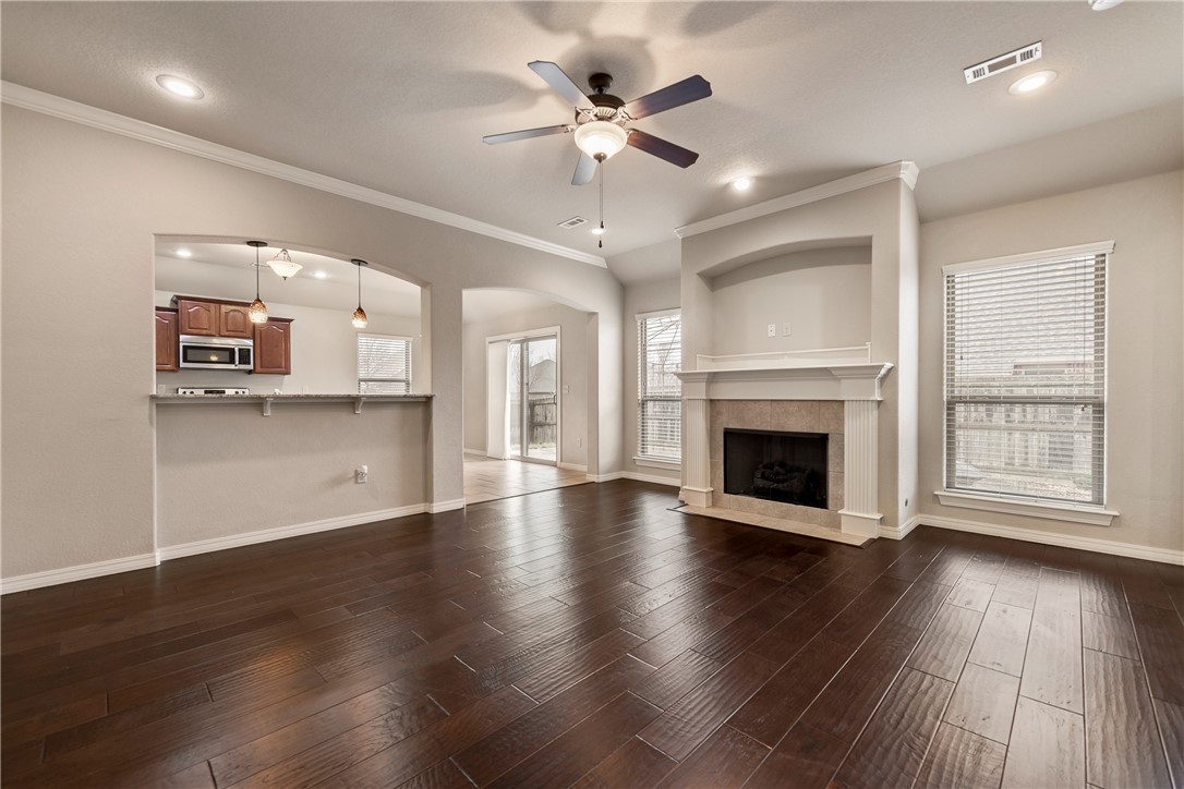 Garrett Road Sub Rogers - Residential Lease